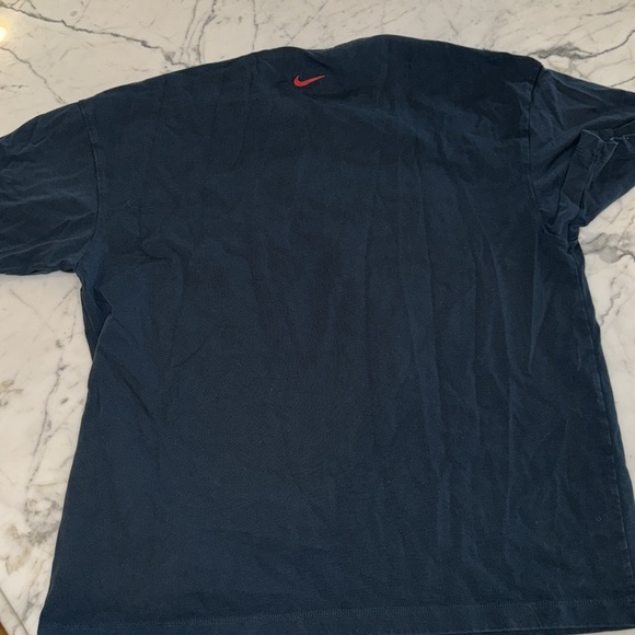 Nike - Sportswear Essentials Oversized T-Shirt - Picture 6 of 6